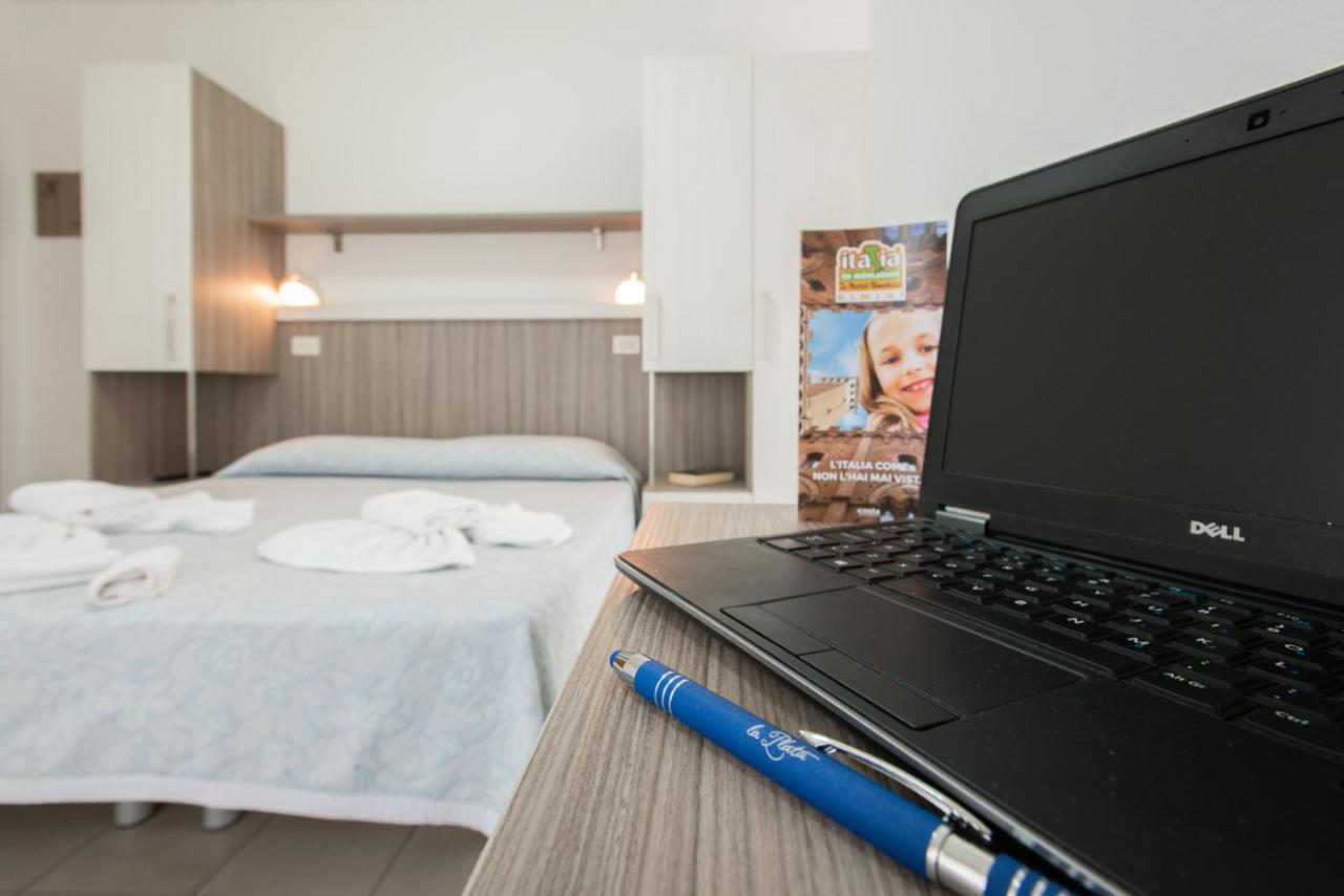 La Plata Hotel - Con Piscina Riccione Ngoại thất bức ảnh